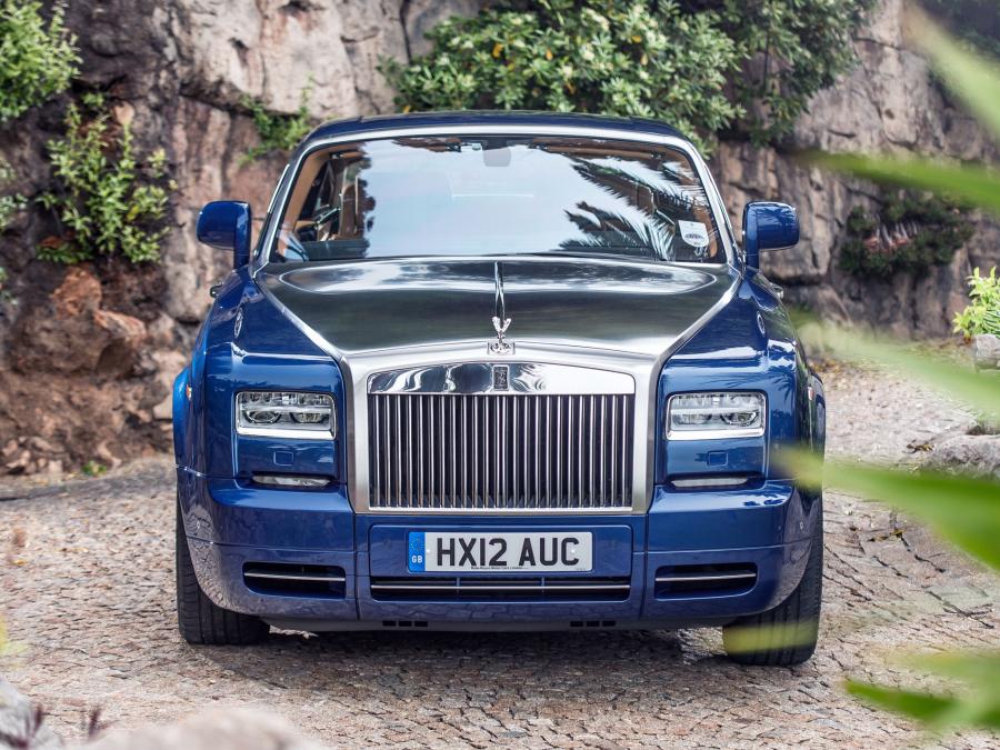  Rolls-Royce Phantom Coupe 2012 года  (фото 9 из 34)